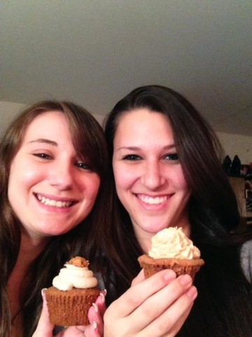 Ohio state students with Fate Cakes Cupcakes