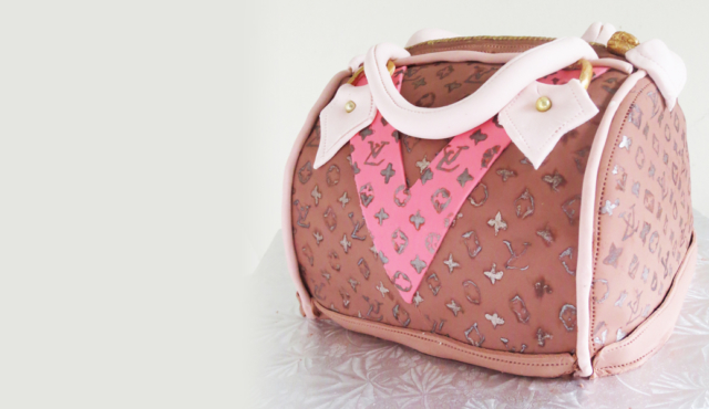 Custom 3D Purse Cakes