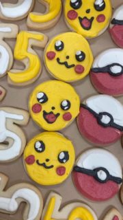 Pikachu 💛💛💛
.
.
.
#pokemon #pikachu #anime #buttercream #sugarcookies #bakery #womanownedbusiness #614 #happybirthday #5yearsold