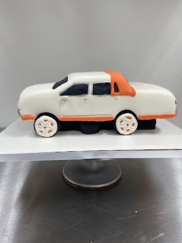 3D Car themed cakes in Gahanna, Ohio