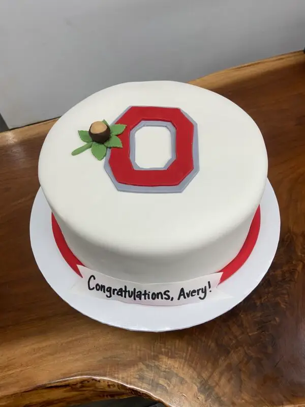 Graduation Cakes - Image 14