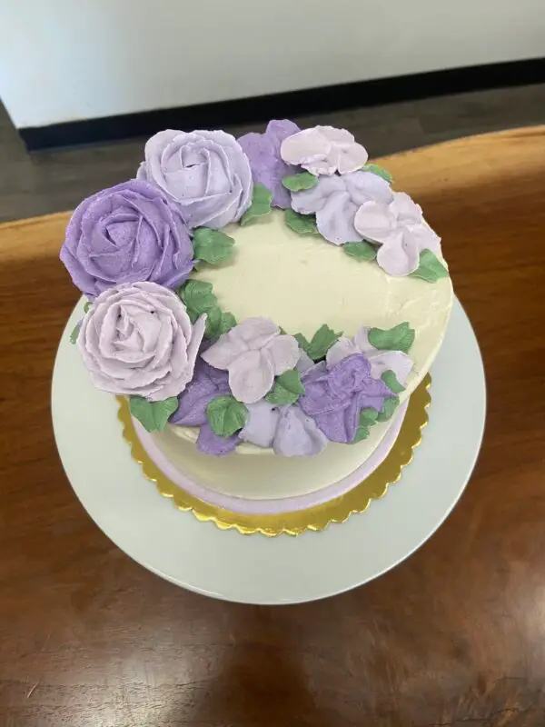 Anniversary Cakes - Image 8