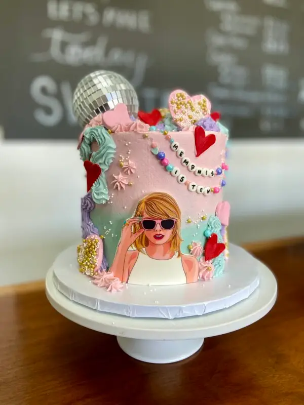 Themed Cakes - Image 18