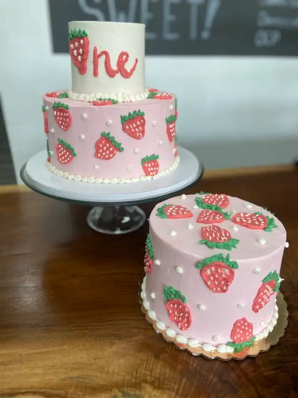 Themed Cakes - Image 7