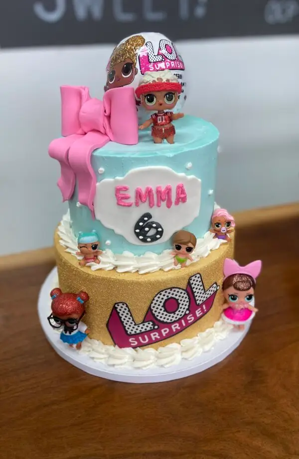 Themed Cakes - Image 2