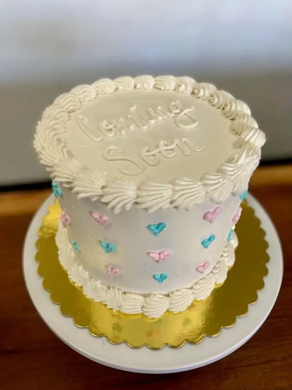 Baby shower gender reveal quick cake
