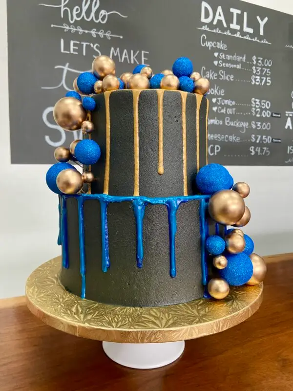 6"/8" with chocolate drip and plastic ball decorations