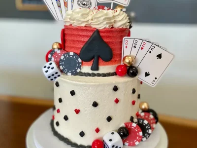4"/6" with fondant and plastic toppers/decorations